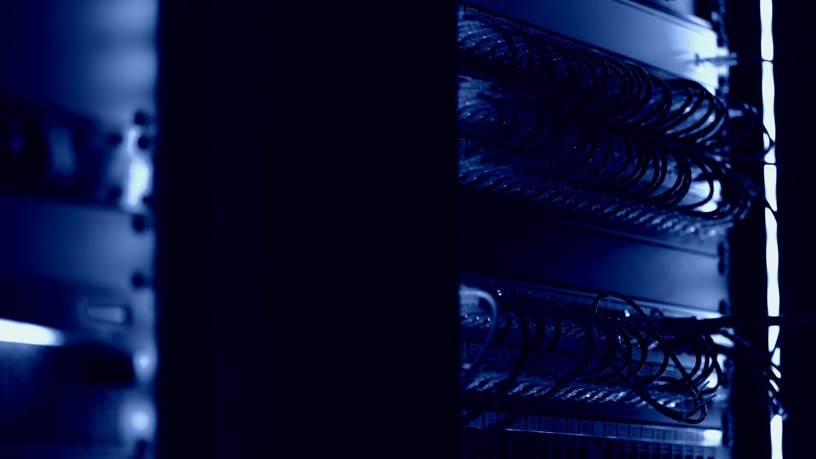 Azure UAE North vs AWS me-central-1: choosing a UAE cloud region